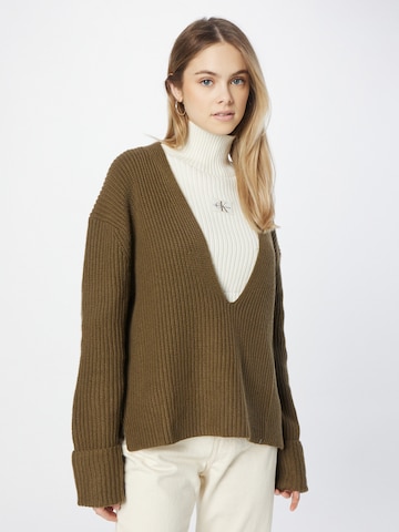 Calvin Klein Sweater in Green: front