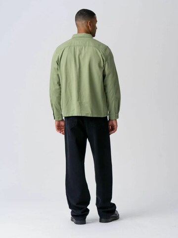 TEESHOPPEN Regular Fit Paita ' Shirt ' värissä vihreä