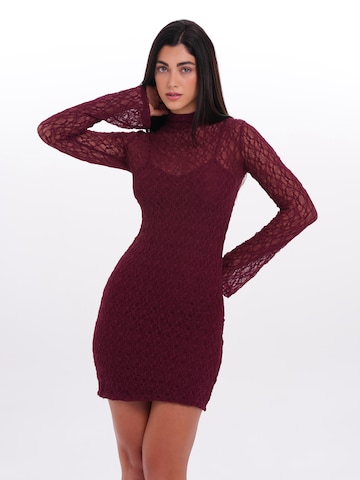 Abito di MYLAVIE by Sarah Harrison in rosso: frontale