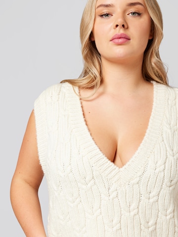 Pullover 'Florence' di A LOT LESS in bianco