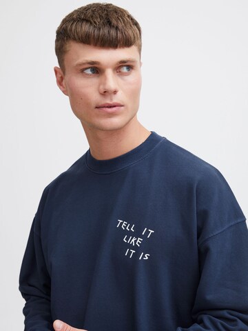 !Solid Sweatshirt ' Ingvor ' in Blauw