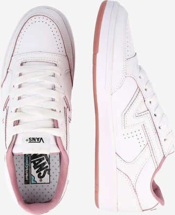 Baskets basses 'Lowland' VANS en blanc