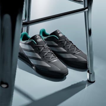 Scarpa sportiva 'Feroza Base Mercedes Amg Petronas F1 Team' di ADIDAS PERFORMANCE in nero