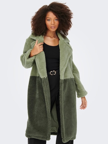 ONLY Between-Seasons Coat 'Camilla' in Green: front