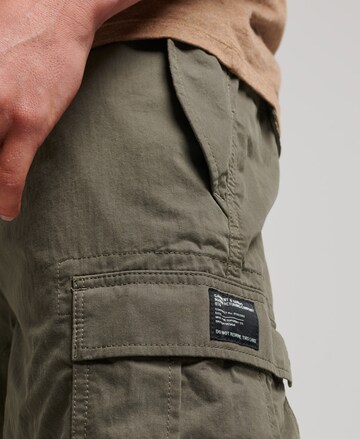 Superdry Loose fit Cargo Pants in Green