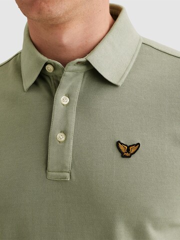 T-Shirt 'Polo shirt with garment-dye wash and tailwing logo' PME Legend en vert