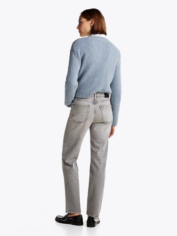 pelēks TOMMY HILFIGER Standarta Džinsi 'Classic'