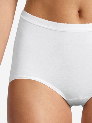 Nina von C. Panty 'Slipboutique' in White