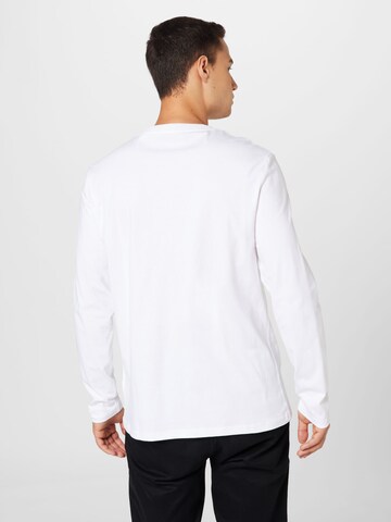 GUESS Тениска 'SORIN' в бяло