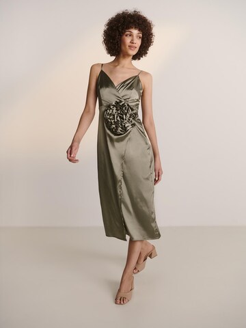 Guido Maria Kretschmer Women Cocktail dress 'Celestine' in Green: front