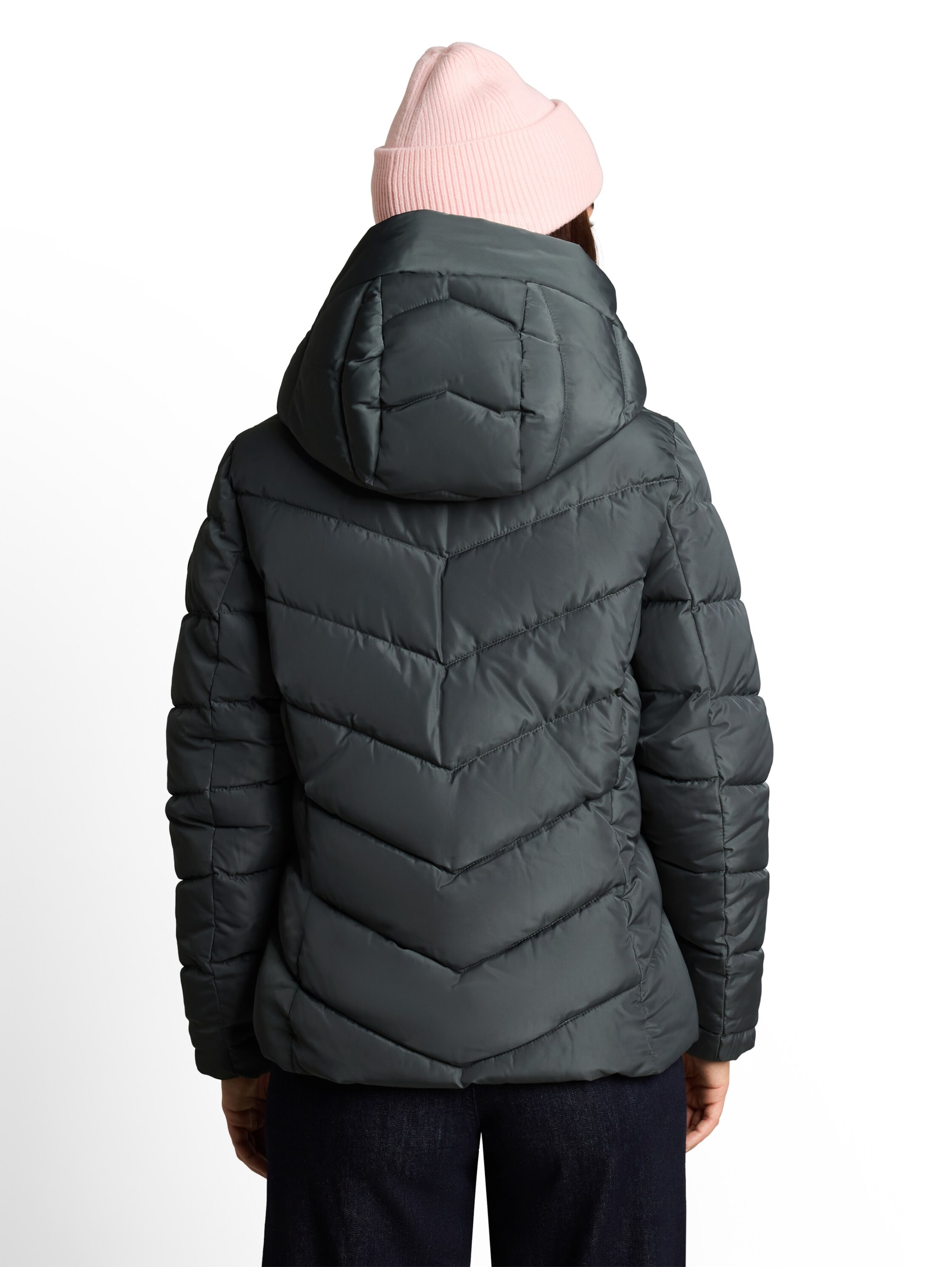 TOM TAILOR Зимняя куртка в Зеленый