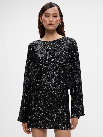 Robe Gina Tricot en noir : devant