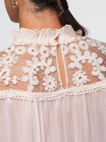 Ombre Blouse in Beige