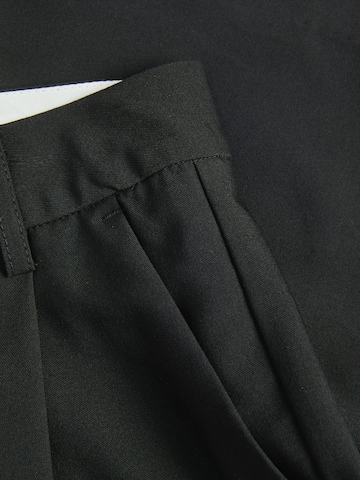 JJXX Regular Pleat-Front Pants 'JXAYA ELLIS' in Black