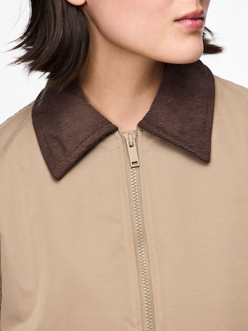 PIECES Between-season jacket 'JORMA' in Brown