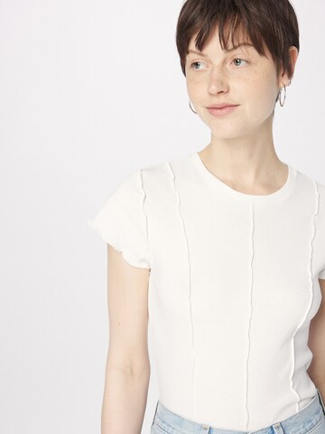 LEVI'S ® - Camisa 'Inside Out Seamed Tee' em branco