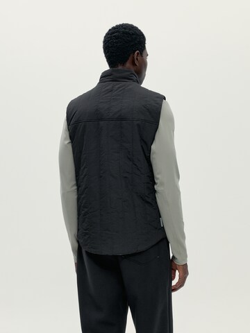 Born Sports vest ' Azov ' in Black