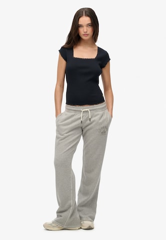 Superdry Loosefit Broek 'Essentials' in Grijs