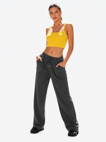 AOTTORI Regular Sporthose‌‌‌‌‌‌ in Grau