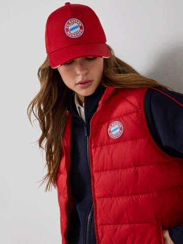FC BAYERN MÜNCHEN Cap in Red