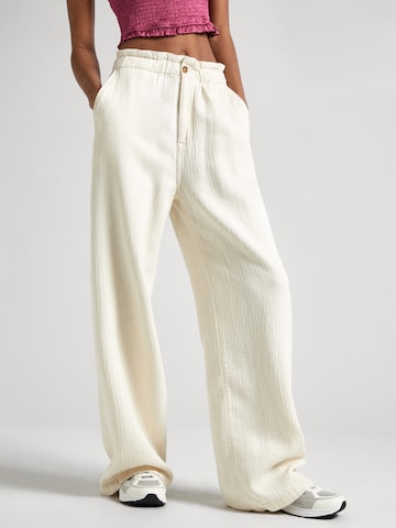 Pepe Jeans Wide leg Pants in White: front