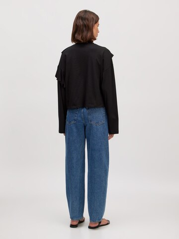 EDITED Shirt 'Oda' in Zwart
