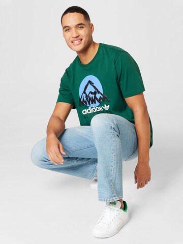 Tricou 'Adventure Mountain Front' de la ADIDAS ORIGINALS pe verde