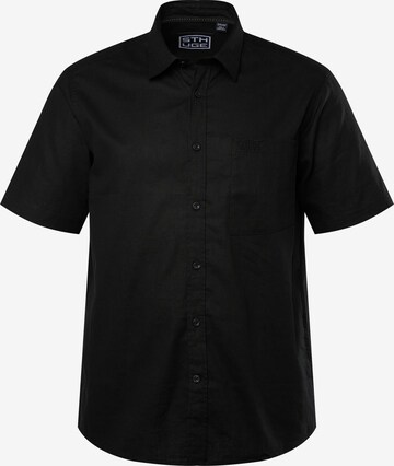 STHUGE Regular fit Button Up Shirt in Black: front