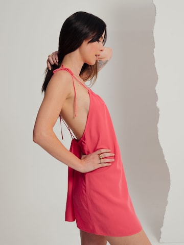 A LOT LESS - Vestido de verano 'Giselle' en rosa