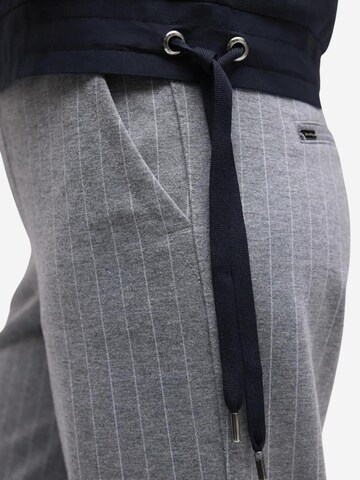 Giacca di felpa 'LTD QR zipper jacket w 324627' di STREET ONE in blu