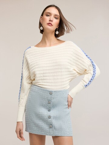 MOTIVI Sweater in White