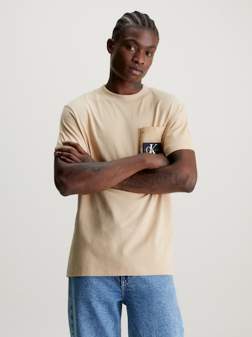 T-Shirt Calvin Klein Jeans en beige : devant