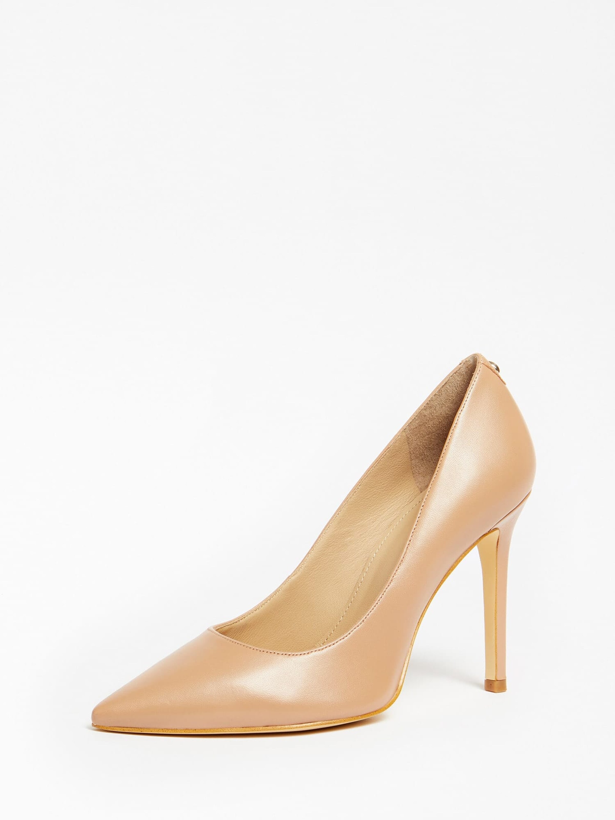 GUESS Pumps 'Gavi' in Beige | ABOUT YOU