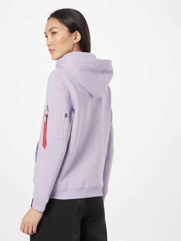 ALPHA INDUSTRIES Sweatshirt in Lila