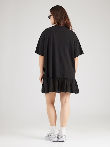 Noisy May Curve - Vestido 'NMSHEILA' en negro