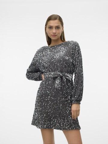 VERO MODA Kjole 'BELLA' i sølv: forside