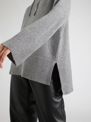 s.Oliver Sweater in Grey