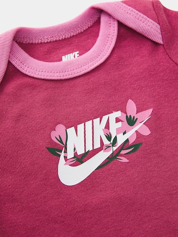 Nike Sportswear Set in Pink