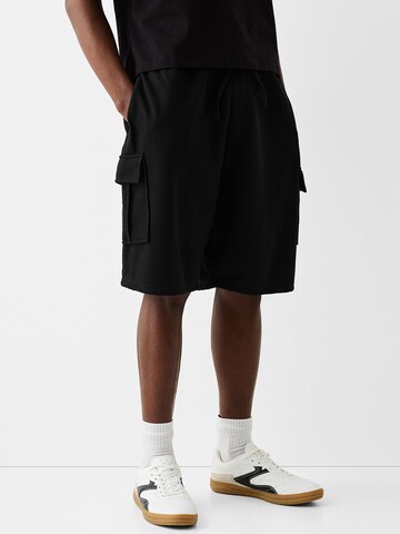 Bershka Loosefit Shorts in Schwarz: predná strana