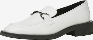 NEWD.Tamaris Classic Flats in White: front