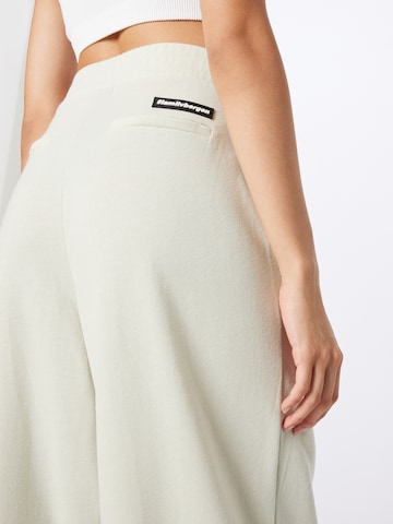 Wide leg Pantaloni con pieghe 'Madame' di Liv Bergen in bianco