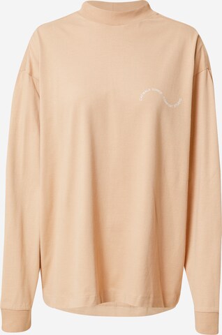 T-shirt Comfort Studio by Catwalk Junkie en beige : devant