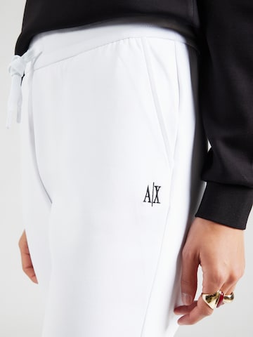 balts ARMANI EXCHANGE Pakapēniski sašaurināts piegriezums Bikses