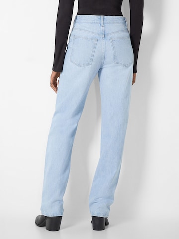 Bershka Regular Jeans in Blauw