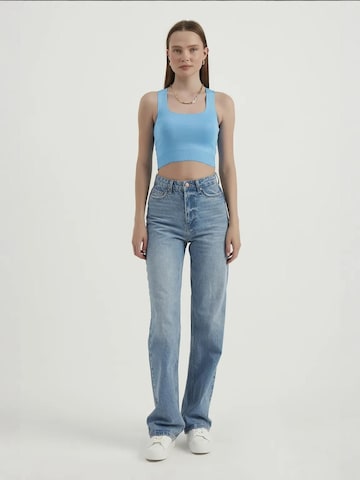 Hiccup Top in Blau