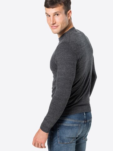 Superdry Regularny krój Sweter w kolorze szary