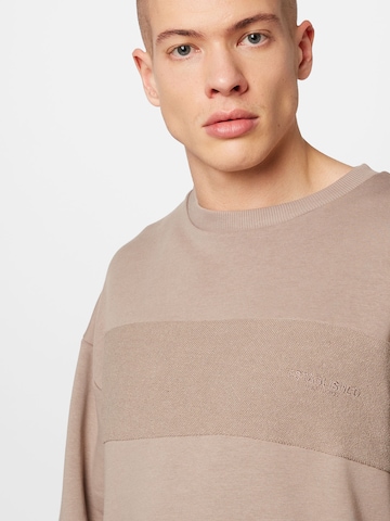 BURTON MENSWEAR LONDON Sweatshirt i brun