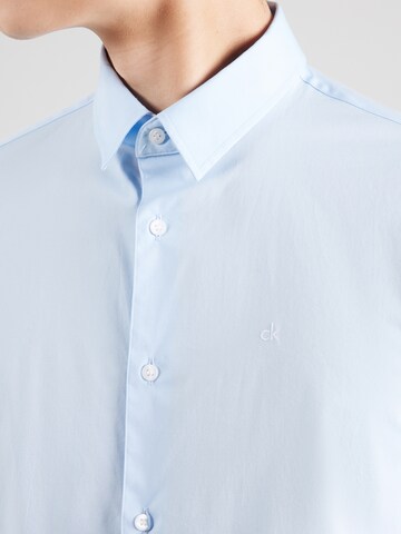Calvin Klein Slim fit Overhemd in Blauw