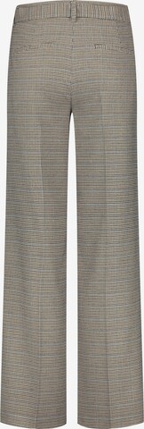 GERRY WEBER - regular Pantalón de pinzas en beige