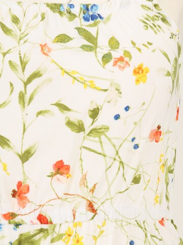 Top 'VMEASY JOY' di Vero Moda Tall in bianco